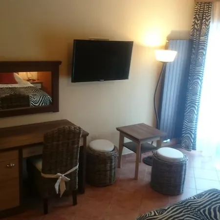Safari Hotel