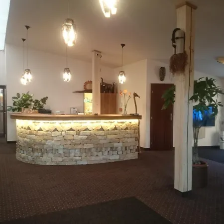 Hotel Safari 3*