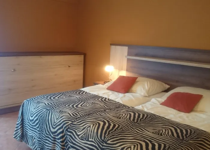 Safari Hotell 3*
